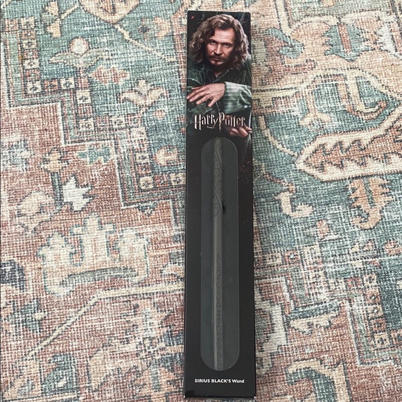 Harry Potter Sirius Black Official Collectors Wand - Picture 1 of 4
